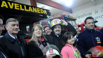 binner aterrizo en la provincia para respaldar a stolbizer y alfonsin binner aterrizo en la provincia para respaldar a stolbizer y alfonsin