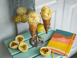 Nació en CDMX e instaló un pequeño puesto callejero, su hermana lo ayudó a abrir una nevería y hoy es el mayor imperio de helados de México Nació en CDMX e instaló un pequeño puesto callejero, su hermana lo ayudó a abrir una nevería y hoy es el mayor imperio de helados de México