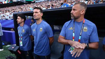 walter samuel analizo el duelo argentina-suiza: es un equipo fisico, pero con calidad walter samuel analizo el duelo argentina-suiza: es un equipo fisico, pero con calidad
