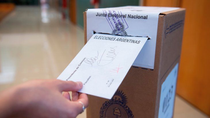 Qué es y a quién beneficia el voto en blanco