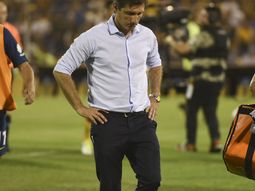 Guillermo Barros Schelotto apesadumbrado por la derrota Guillermo Barros Schelotto apesadumbrado por la derrota