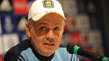 sabella sigue con dudas para enfrentar a ecuador sabella sigue con dudas para enfrentar a ecuador