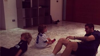 wanda nara provoca a maxi lopez: las fotos de mauro icardi con sus hijos wanda nara provoca a maxi lopez: las fotos de mauro icardi con sus hijos