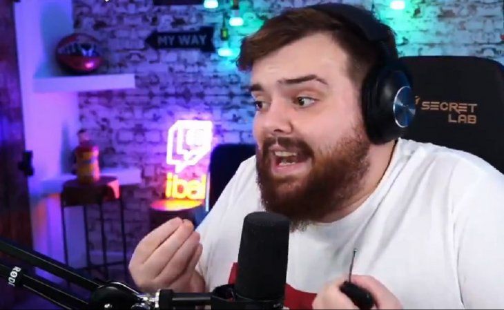 Invitaron a Ibai Llanos a Mar del Plata luego de que revelara su amor por los alfajores