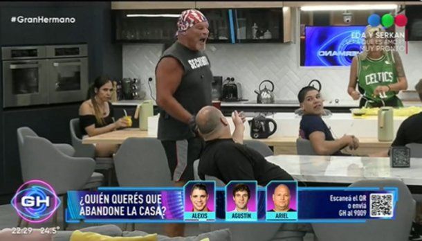 Terrible pelea de Alfa y Romina contra Ariel en Gran Hermano