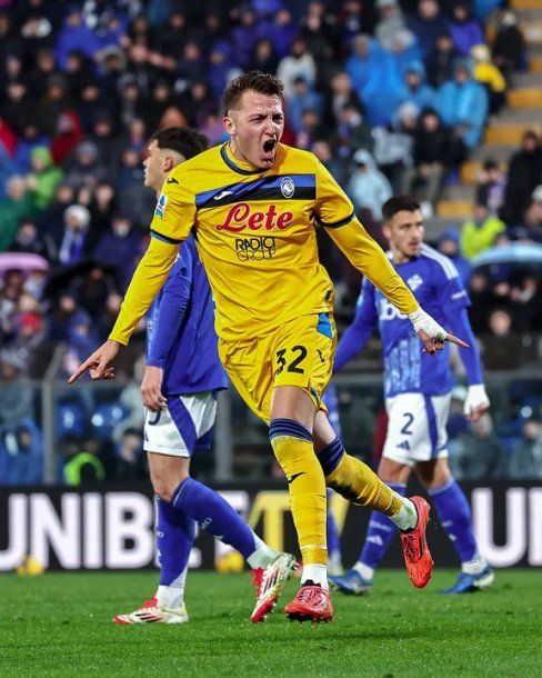 El gigante de Europa que está interesado en Mateo Retegui