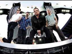 U2 live