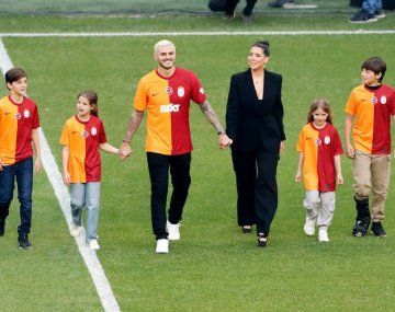 Así fue la presentación de Wanda Nara y Mauro Icardi en Galatasaray