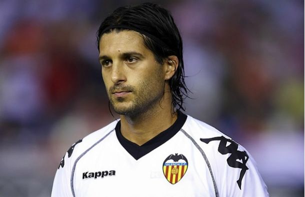 ¿El Chori Domínguez vuelve al país para jugar en Racing?