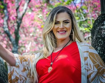 La humorista Camila Spears está grave tras caer de un balcón