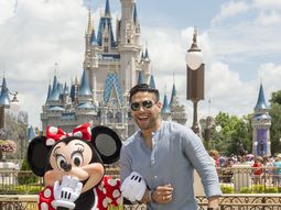 tras una copa america para el olvido, falcao se relajo en disney tras una copa america para el olvido, falcao se relajo en disney