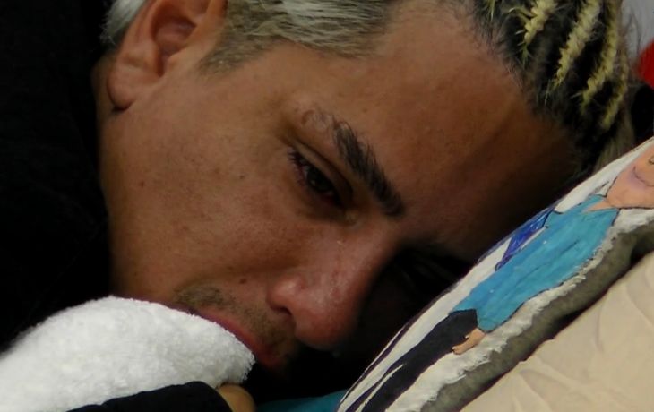 Mal momento: Kennys Palacios no aguantó la presión y rompió en llanto en GH