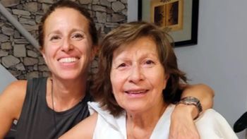 Felisa Martínez junto a su hija Marina. Felisa Martínez junto a su hija Marina.