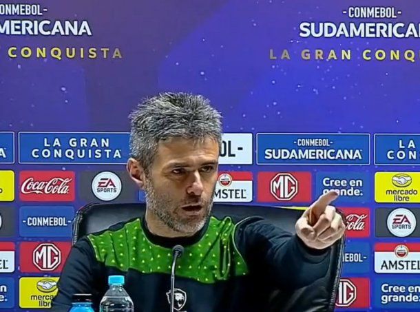 El fuerte enojo de Julio Vaccari con un periodista tras la derrota de Defensa y Justicia