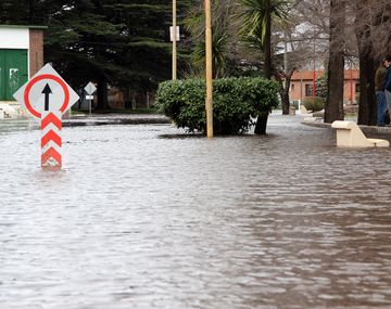 Avenidas inundas a causa del temporal