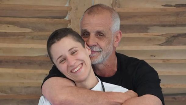 Apareció la esposa de Christian Petersen y generó revuelo en medio del difícil momento: Total hermetismo