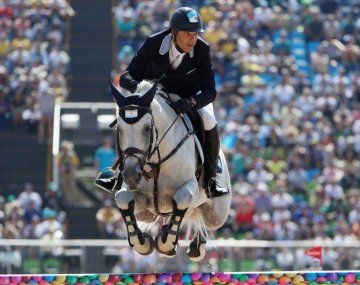Larocca clasificó a la final de equitación y buscará una medalla en los JJOO