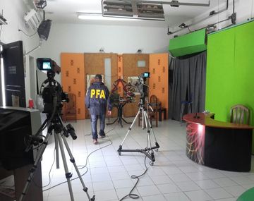 Allanaron un canal acusado de transmitir partidos codificados