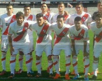 Cavenaghi volvió a jugar con la mira puesta en el Superclásico