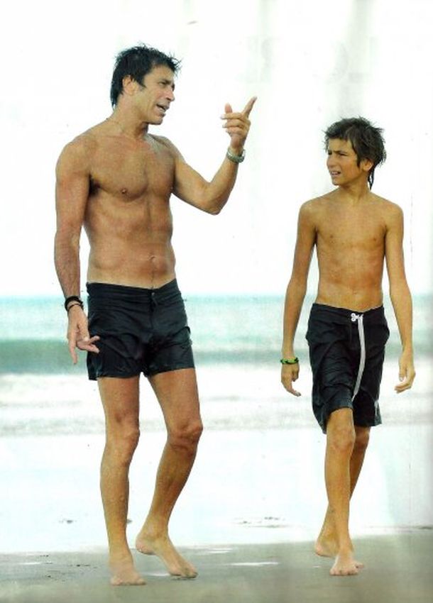 Nicolás Repetto disfruta de sus vacaciones familiares en la costa