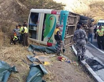 Tragedia en Perú por la caída de un camión