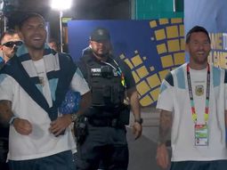 Así llegó la Selección Argentina al Hard Rock Stadium. Así llegó la Selección Argentina al Hard Rock Stadium.