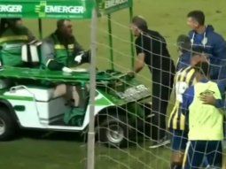 Escándalo: Russo se sacó y le pegó al chofer del carrito sanitario