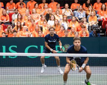 Argentina selló su pase a la Final 8 de la Copa Davis con el triunfo en dobles ante Países Bajos