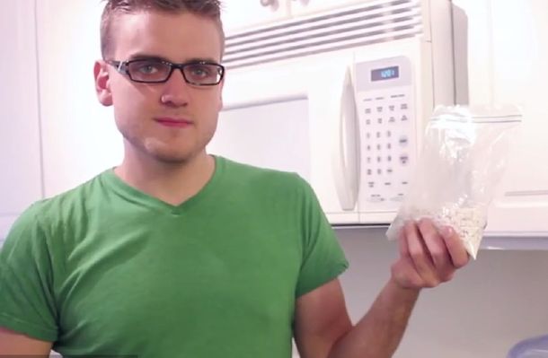 Tardó seis meses en prepararse un sandwich, gastó US$1.500, y no le gustó