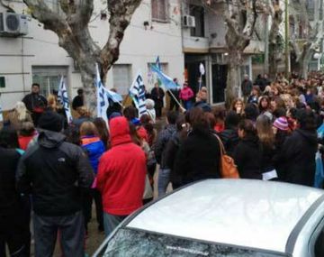 Salvaje agresión a una docente en Zárate: le desfiguraron la cara