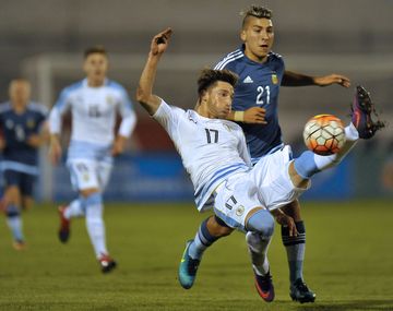 Argentina y Uruguay chocan en el estadio Olímpico de Ibarra, Ecuador