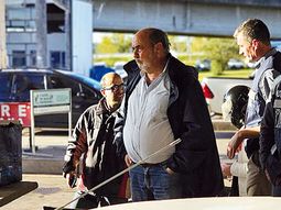 Las autoridades de la Dirección Nacional de Aduanas recorrieron los pasos fronterizos de Paysandú y Fray Bentos. Las autoridades de la Dirección Nacional de Aduanas recorrieron los pasos fronterizos de Paysandú y Fray Bentos.