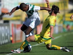 defensa le gano a banfield en varela