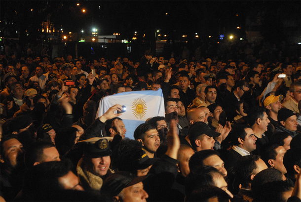 El Gobierno depositó las sumas descontadas a los prefectos y gendarmes