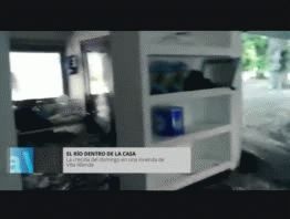 Así entraba un río a una casa durante el temporal