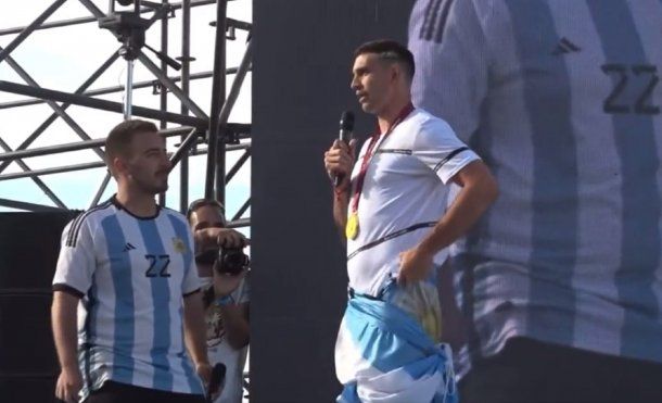 Con un remate inesperado, Dibu Martínez explicó sus juegos mentales en los penales contra Francia