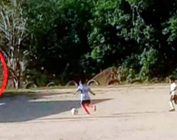 Colombia: un grupo de nenes vieron al diablo durante un picadito