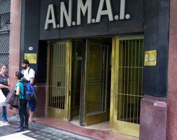ANMAT prohibió cerca de 40 productos cosméticos y dos aceites de oliva