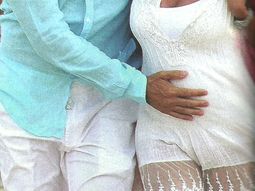 Bella, madura y futura mamá: una senadora de 50 años quedó embarazada