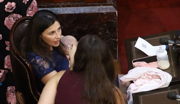 La palabra de Javier Milei a la bebé de Marcela Pagano: Vas a crecer en libertad