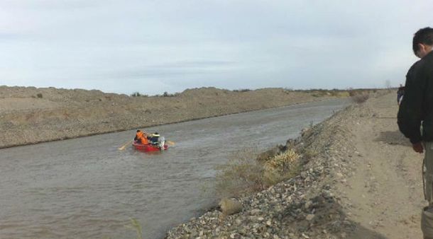 Encontraron muerto al joven que se tiró al Río Colorado por una apuesta