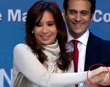Afectuoso saludo de CFK a un precandidato