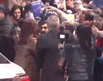 El momento del intento de ataque armado a Cristina