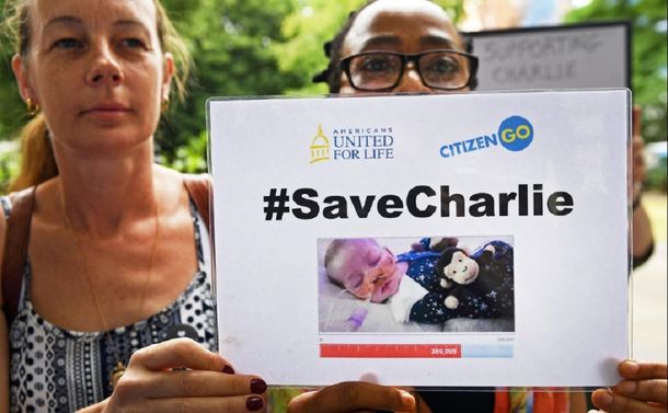 Desesperante: último intento de los papás de Charlie Gard para salvar a su hijo