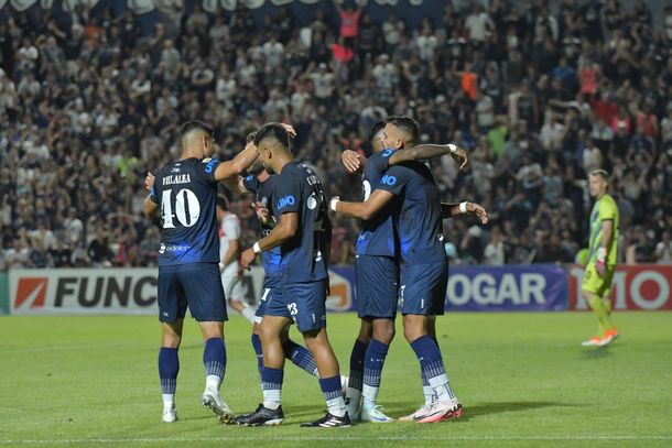 Fútbol libre por celular: cómo ver en vivo Independiente Rivadavia vs Estudiantes de La Plata