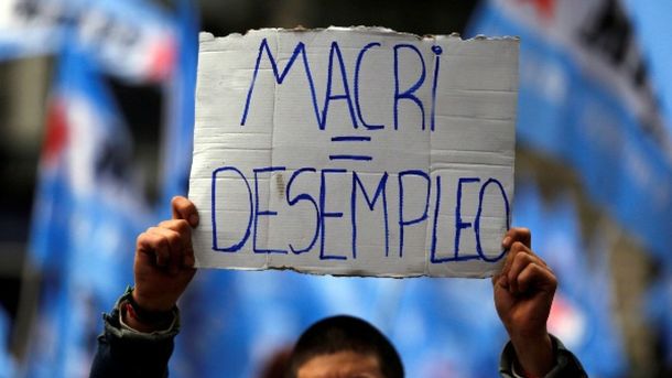 Macri = desempleo