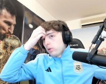El gesto de Davoo Xeneize en vivo en su streaming tras la batalla campal en Avellaneda