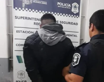 Un policía murió tras recibir una patada en la espalda de parte de un vecino