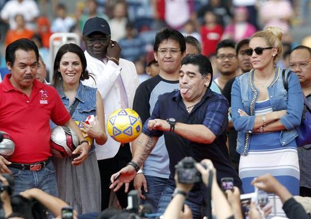 ¿Maradona está esperando un hijo junto a Rocío?