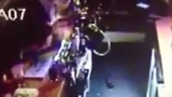 fantasma visita un bar y casi se infartan fantasma visita un bar y casi se infartan